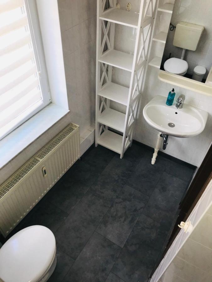 "Casa20200" 2 X Apartments Je 150Qm Fuer Business, Familien, Gruppen, Handwerker 15Min Von Berlin, Erdbeerhof, Outlet B5, 5Min Vom See Falkensee !! 2 Apartment Each 150Qm For Business , Families 15Min From Berlin!! Eksteriør bilde