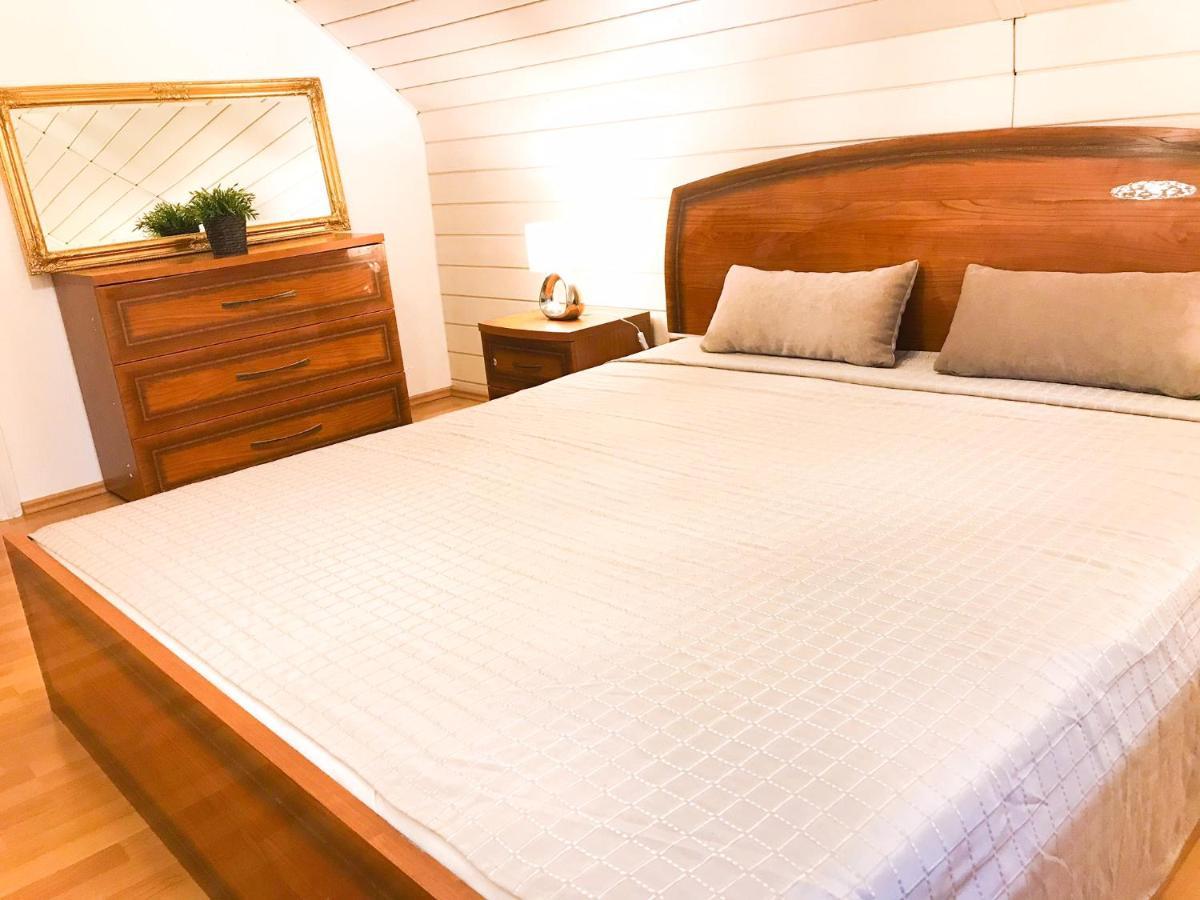"Casa20200" 2 X Apartments Je 150Qm Fuer Business, Familien, Gruppen, Handwerker 15Min Von Berlin, Erdbeerhof, Outlet B5, 5Min Vom See Falkensee !! 2 Apartment Each 150Qm For Business , Families 15Min From Berlin!! Eksteriør bilde