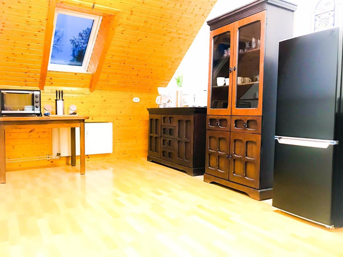 "Casa20200" 2 X Apartments Je 150Qm Fuer Business, Familien, Gruppen, Handwerker 15Min Von Berlin, Erdbeerhof, Outlet B5, 5Min Vom See Falkensee !! 2 Apartment Each 150Qm For Business , Families 15Min From Berlin!! Eksteriør bilde