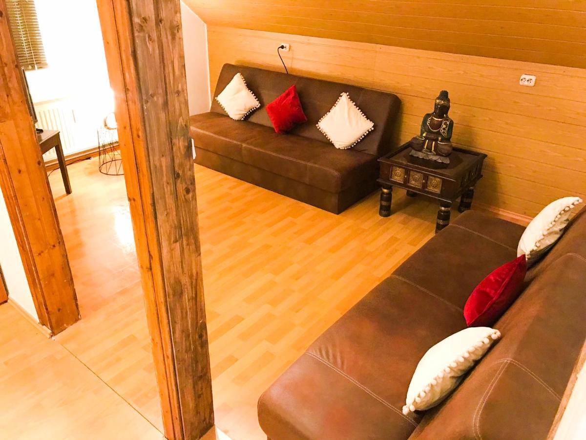 "Casa20200" 2 X Apartments Je 150Qm Fuer Business, Familien, Gruppen, Handwerker 15Min Von Berlin, Erdbeerhof, Outlet B5, 5Min Vom See Falkensee !! 2 Apartment Each 150Qm For Business , Families 15Min From Berlin!! Eksteriør bilde