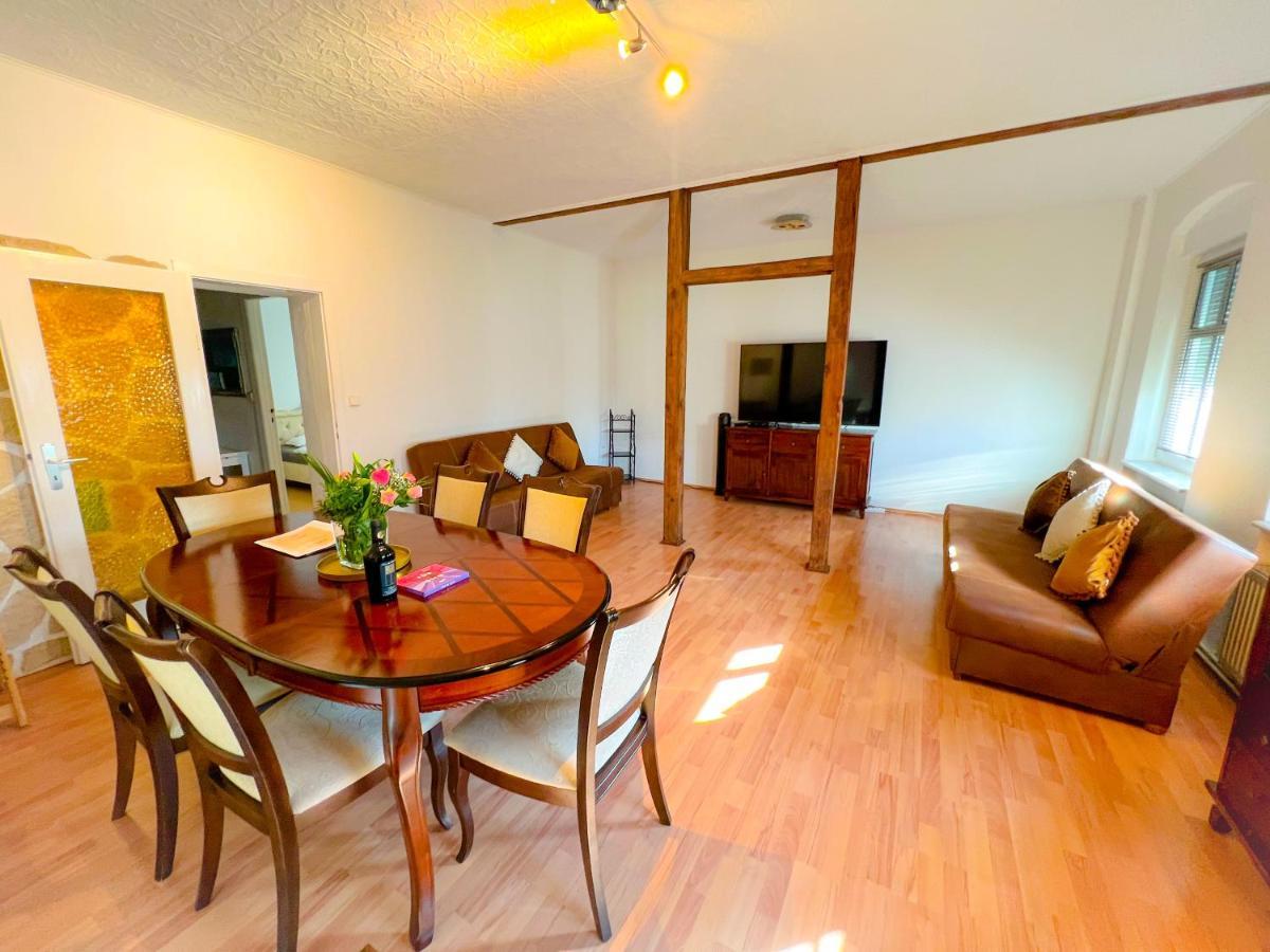 "Casa20200" 2 X Apartments Je 150Qm Fuer Business, Familien, Gruppen, Handwerker 15Min Von Berlin, Erdbeerhof, Outlet B5, 5Min Vom See Falkensee !! 2 Apartment Each 150Qm For Business , Families 15Min From Berlin!! Eksteriør bilde